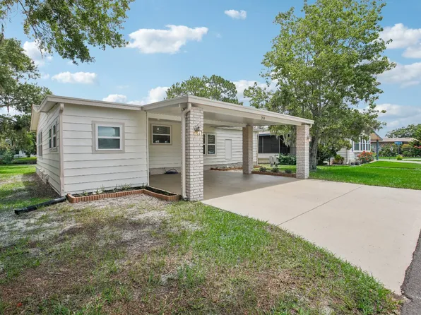 204 Meadow Brook Ln, Plant City, FL 33565