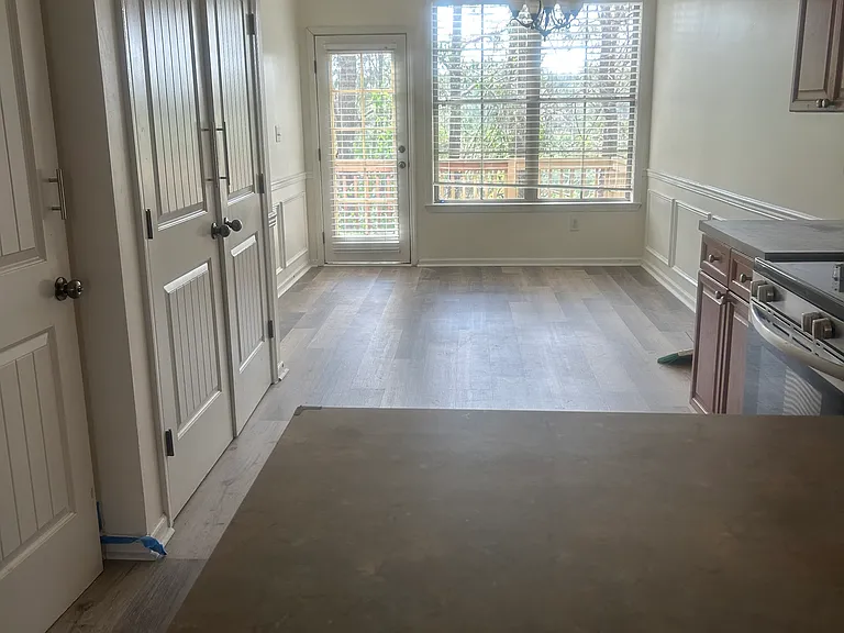 2339 Ridgemont Dr — Photo 3