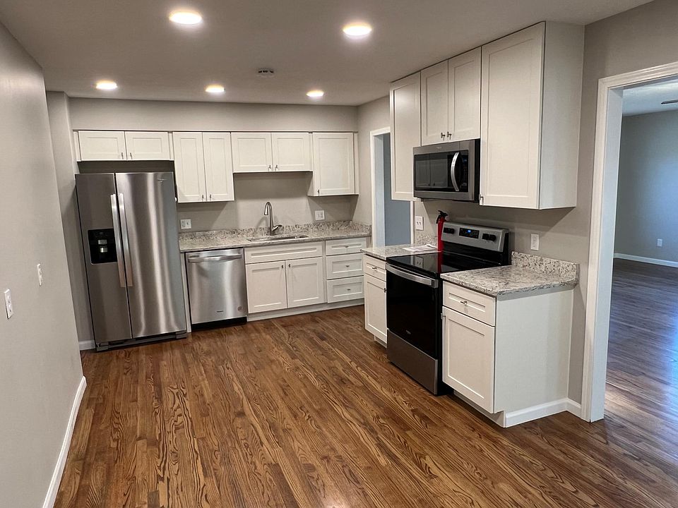1st image of 8628 Park View Blvd
