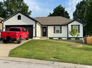 2108 NE Wyndham Pl, Blue Springs, MO 64029