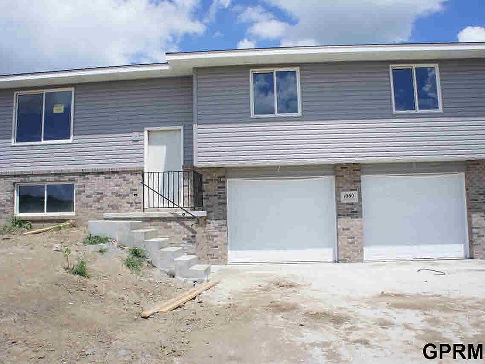 1st image of 1060 Garden Valley