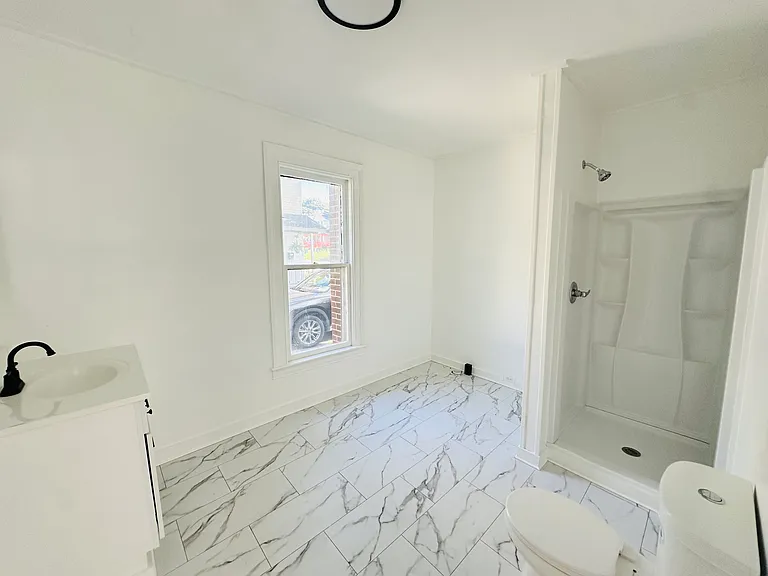 436 S Hamilton St — Photo 5