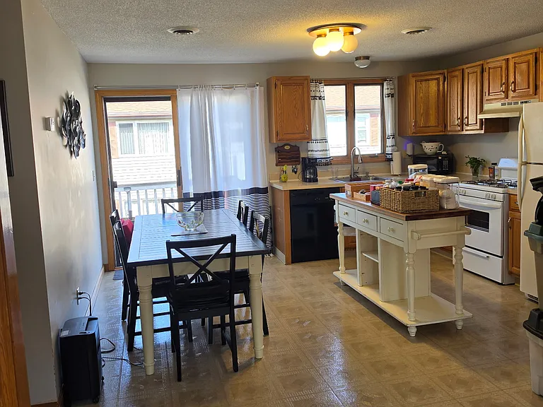 3 Goss St #1 — Photo 1