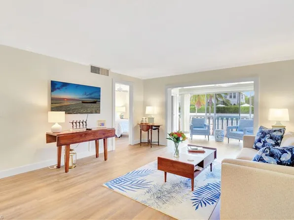 666 3rd ST S #105, NAPLES, FL 34102