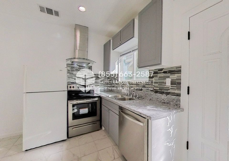 1st image of 18709 Lassen St