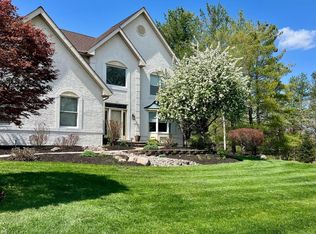 27 Arabian Way, Holland, PA 18966