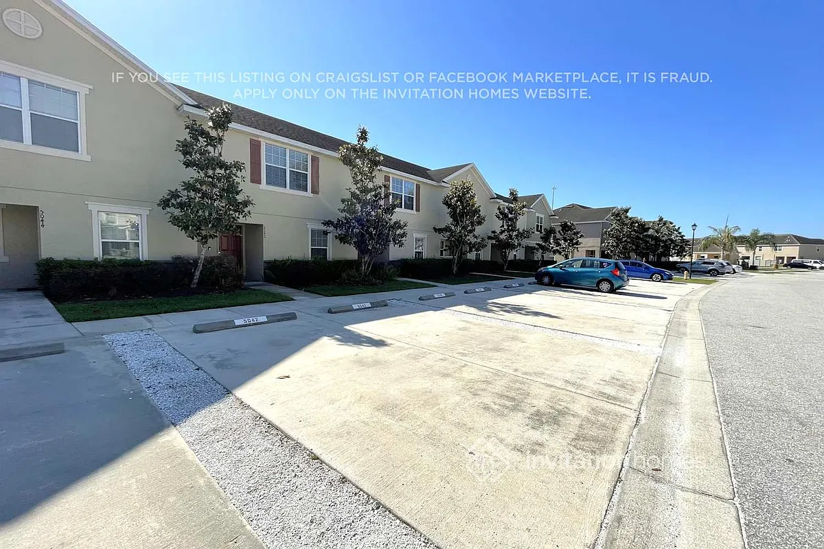 Building Photo - 5042 Chipotle Ln