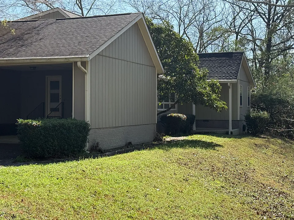 803 Captain Kell Dr