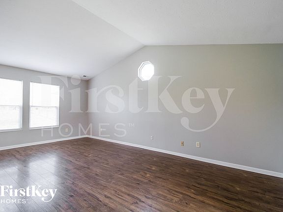 2nd image of 17 Shady Creek Ln