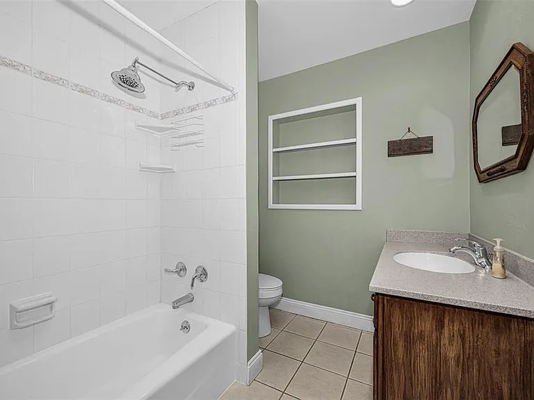 253 Park Cir S — Photo 25