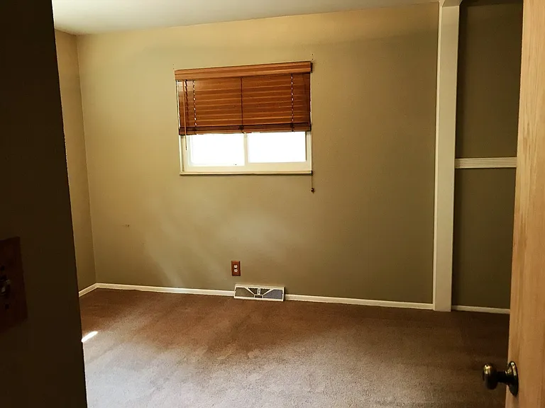 1228 Constitution Ave — Photo 9