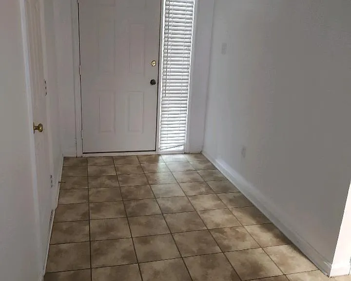 3485 Colonnade Dr — Photo 6