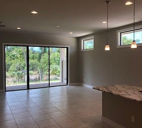 3rd image of 8131 Venetian Pointe Dr