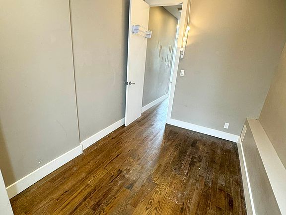 5th image of 865 Saint Johns Pl APT 3A