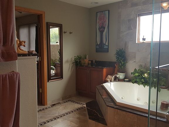 Master Bathroom Suite