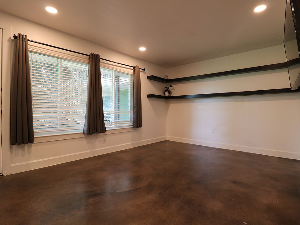 1st image of 2200 Dickson Dr APT 124