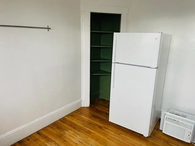 67 Dana St #9 — Photo 6
