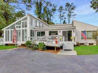 35 S Harbor Rd, Northport, NY 11768