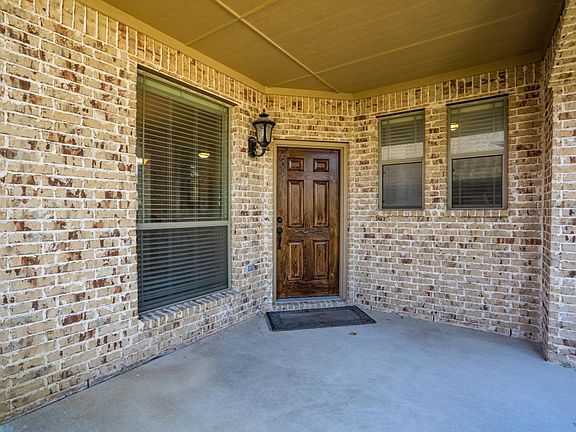 3rd image of 2413 Thunderbrook Dr
