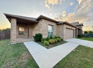 144 Creek Terrace Dr, Saginaw, TX 76131