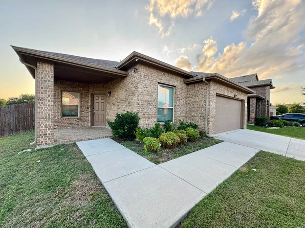 144 Creek Terrace Dr, Saginaw, TX 76131