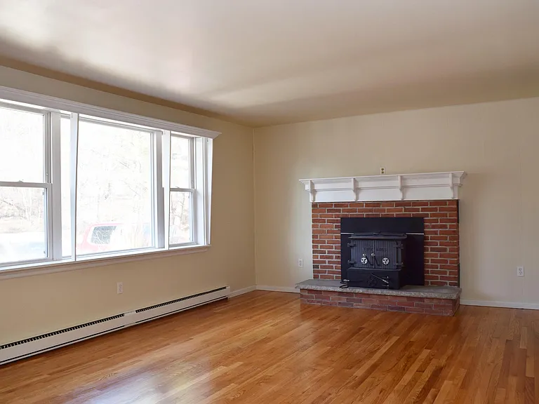 2400 N 5th St — Photo 3