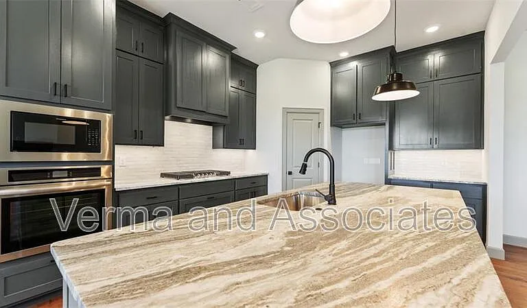 1221 Mammoth St — Photo 29