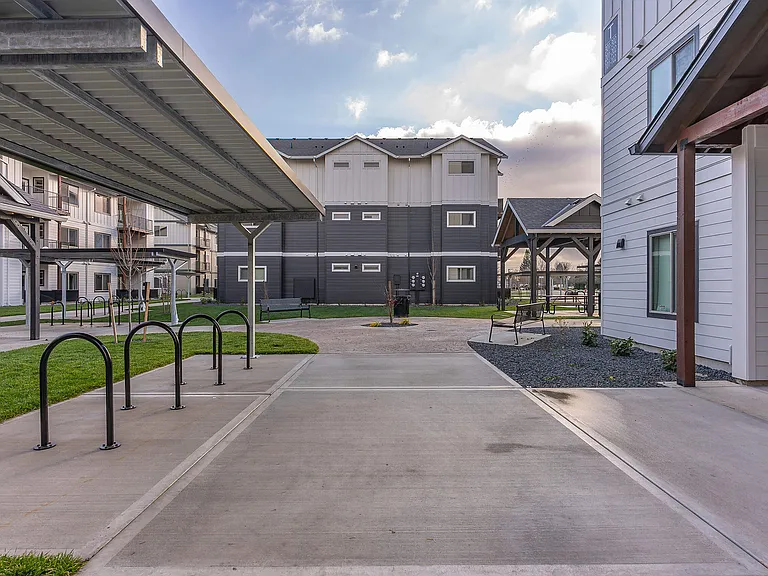 Woodburn Place Apartment Homes — Photo 8