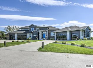 25025 Farnam Cir, Waterloo, NE 68069