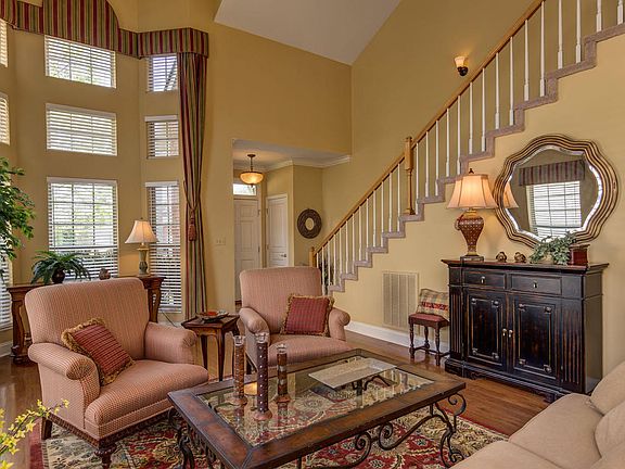 2nd image of 11517 Kimball Ln