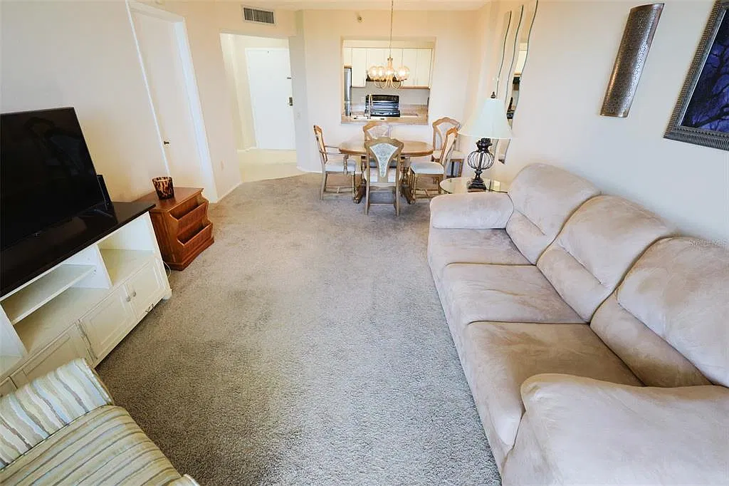1 bed, 1.5 bath, 750 sqft, $1,500 — Photo 3