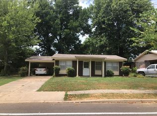 821 Parker Rd, Russellville, AR 72801