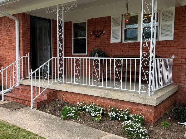 804 S Mill St, Winnsboro, TX 75494