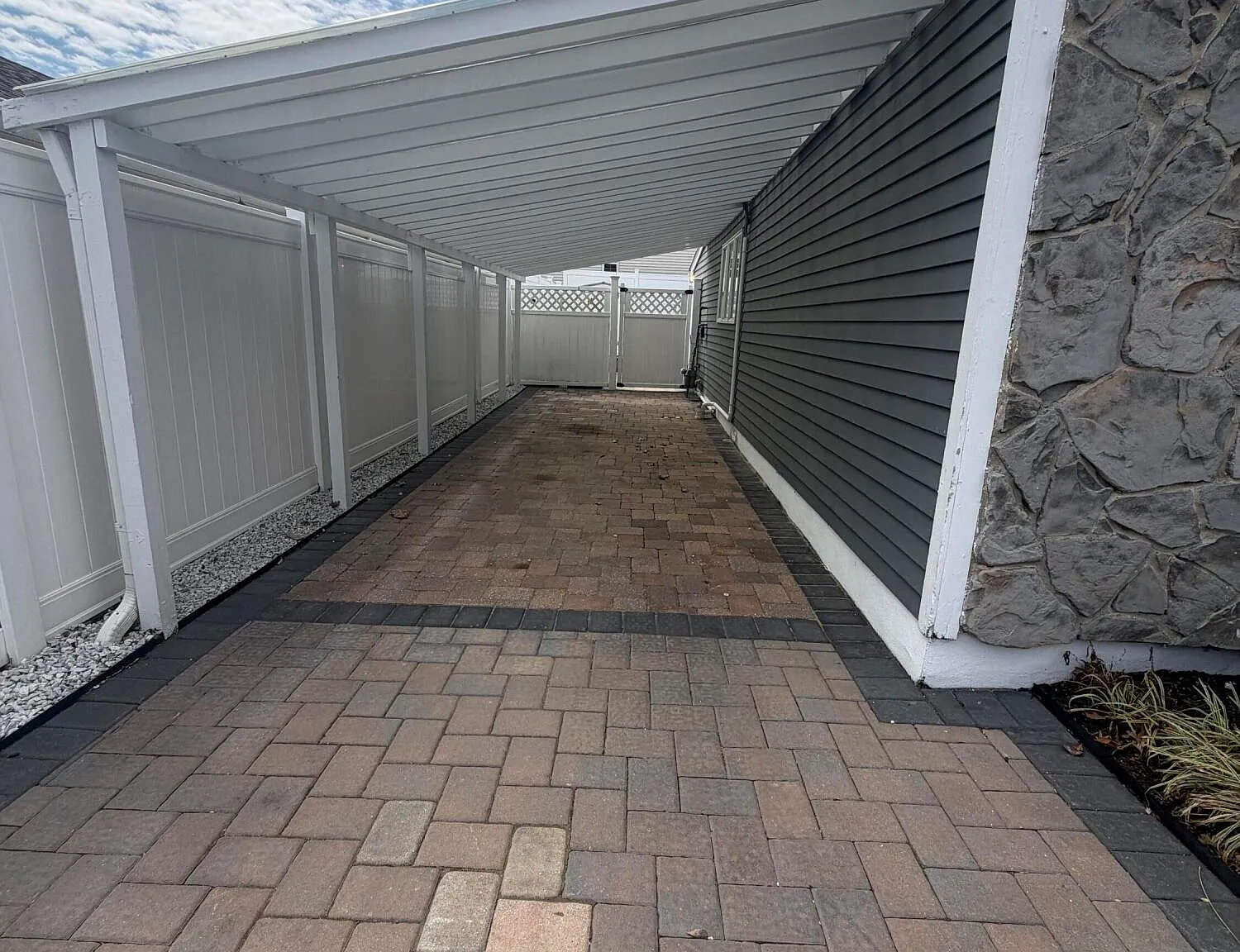 4 bed, 1497 sqft, $4,200 — Photo 2