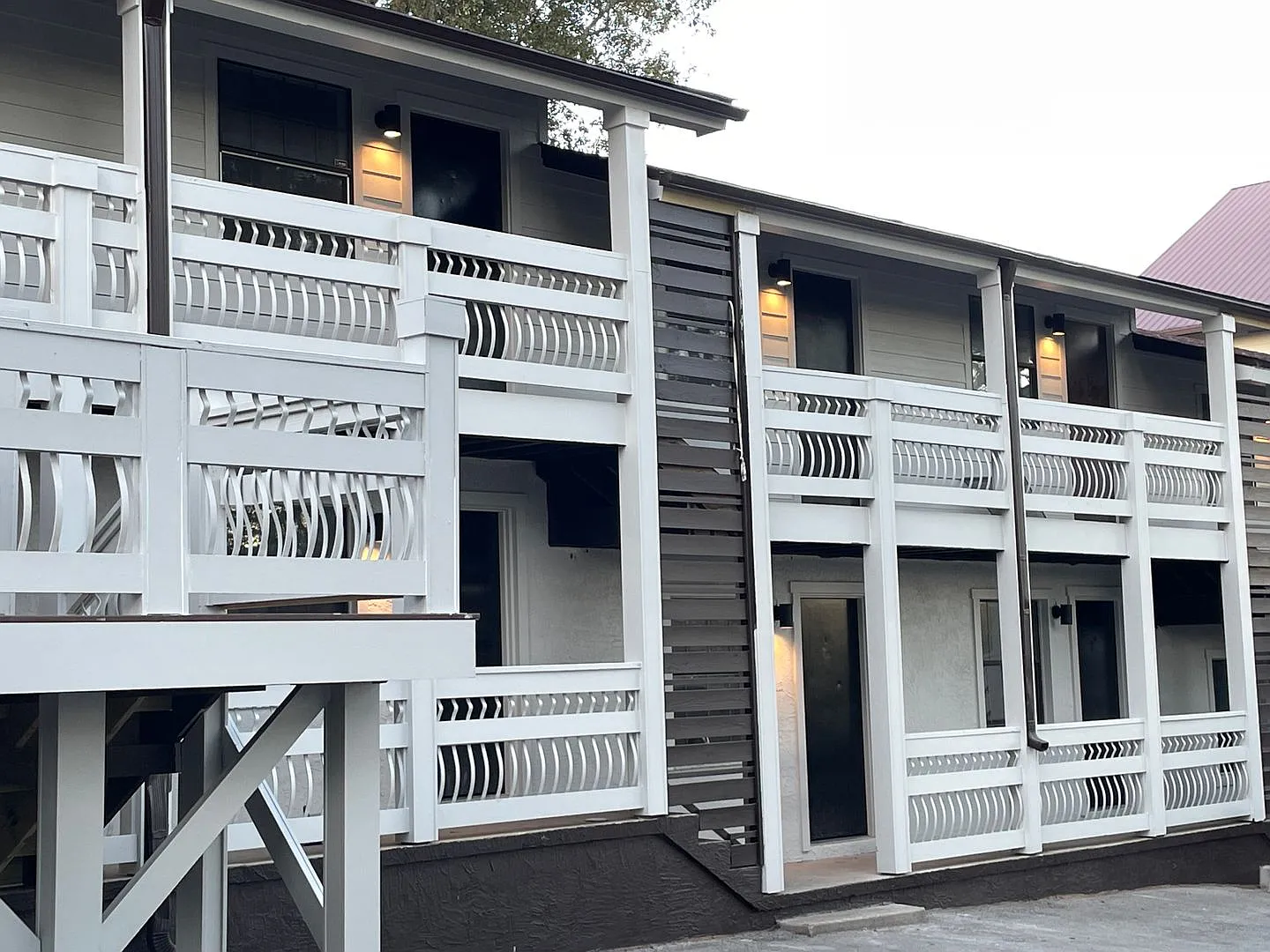 Arrowhead Apartments — Photo 3