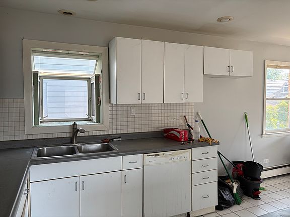 5th image of 5411 N Central Ave