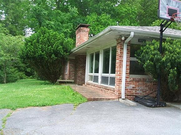 1st image of 113 Bellebrook Dr