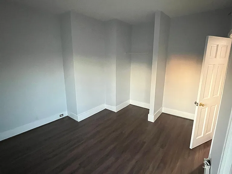 90 Pearl St #2 — Photo 3