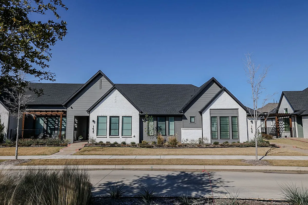 Building Photo - 1429 Rose Willow Way