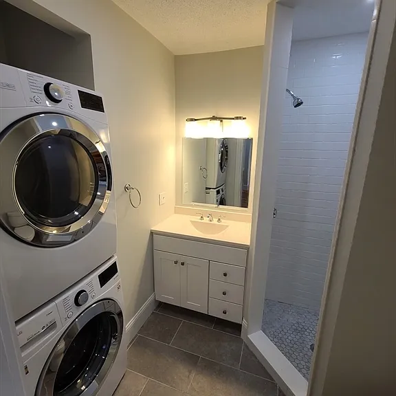 22 Dearborn St #2 — Photo 15