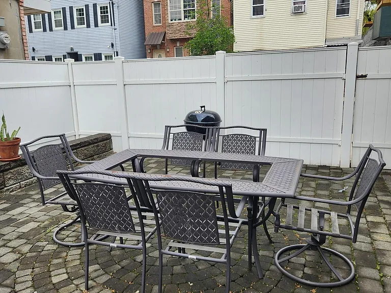 119 Oakland Ave — Photo 9