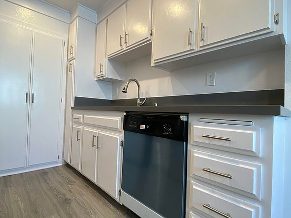 4th image of 16904 New Hampshire Ave #B