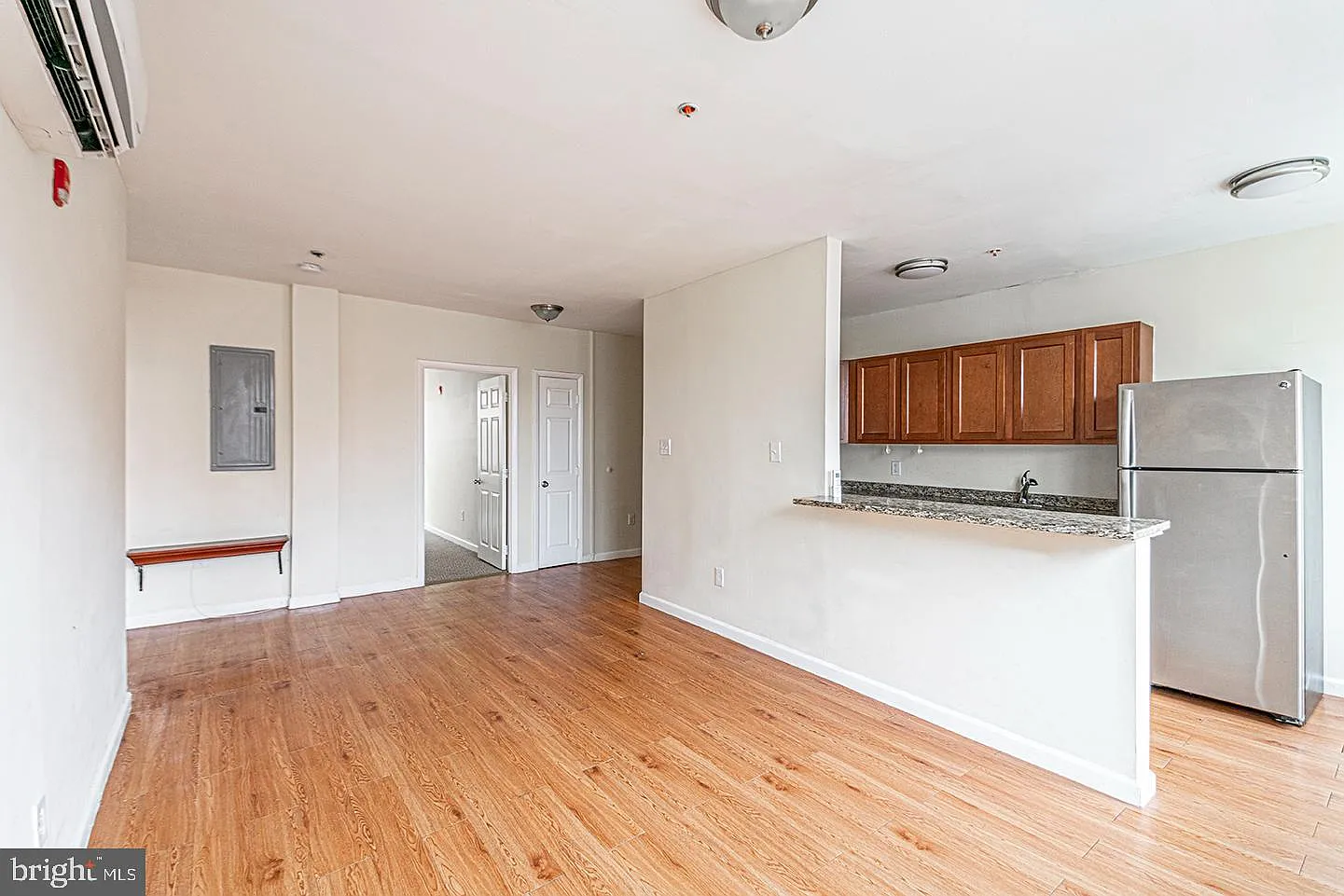 3 bed, $1,395 — Photo 1