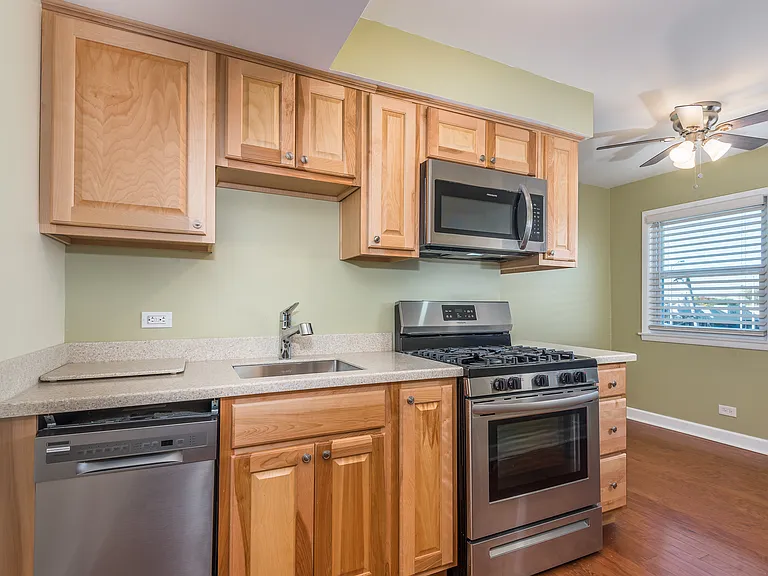 3177 W 115th St #3W — Photo 6