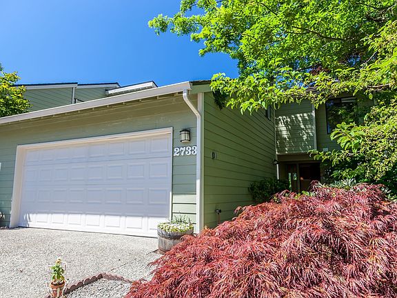 2nd image of 2733 174th Ave NE