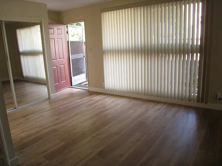 1938 Montecito Ave #4 — Photo 2