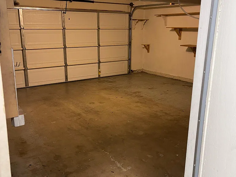 1065 Grandview Cir — Photo 23