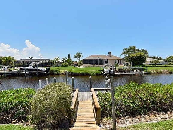 2nd image of 365 Cezanne Dr