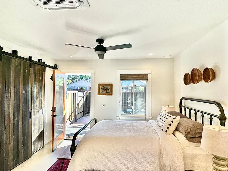 17983 Los Banos Dr — Photo 13