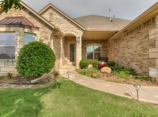 12704 Chateaux Dr, Oklahoma City, OK 73142